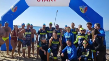 Mazara, il 2025 inizia con il tradizionale tuffo di Capodanno