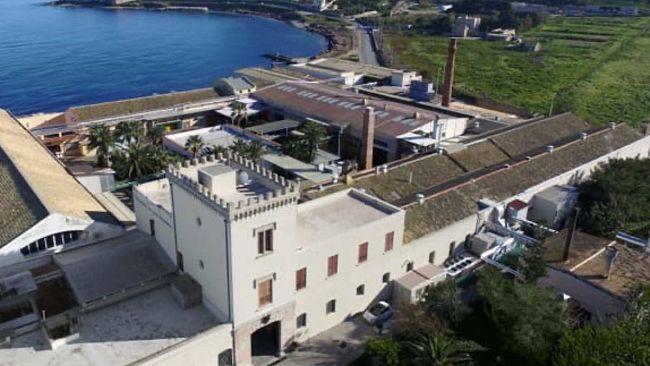 Covid-19, focolaio nell'azienda 