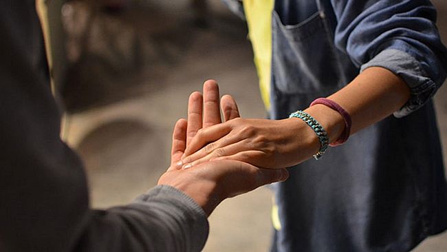 Un vero amico non ti chiede… ti ascolta e ti offre la sua spalla