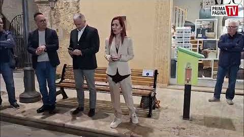 inaugurata-a-campobello-la-panchina-del-book-crossing