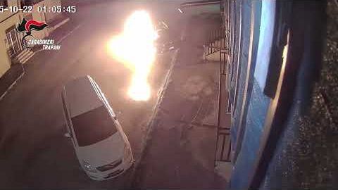 (VIDEO) Incendio doloso a Calatafimi: l'analisi dei video porta all'arresto di un 40enne
